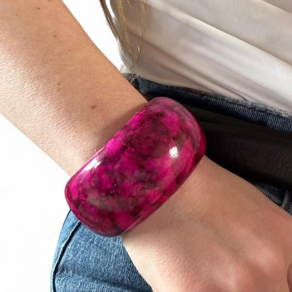 PINK MARBLED PAINTED WOOD VINTAGE BANGLE CUFF‎ BRACELET